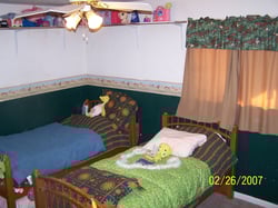 Karli__Kirsten___Edmund_C01